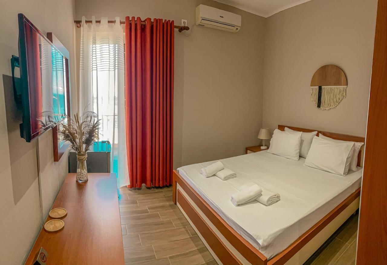 Aljur Hotel Himare Exterior foto