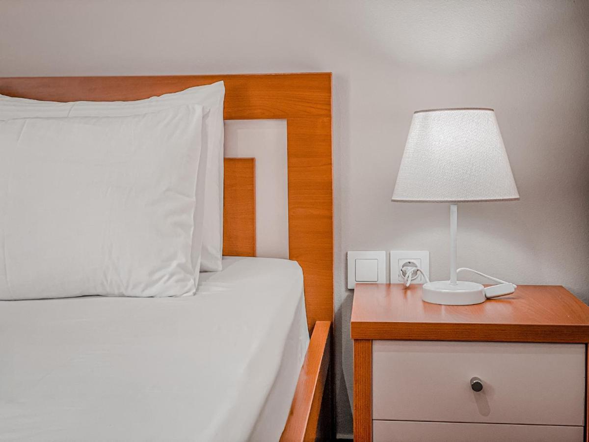 Aljur Hotel Himare Exterior foto