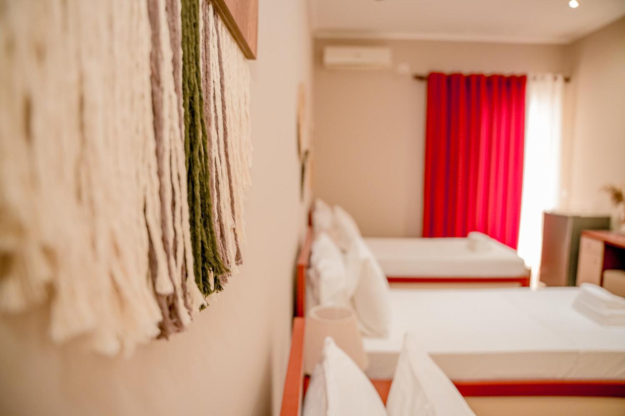 Aljur Hotel Himare Exterior foto